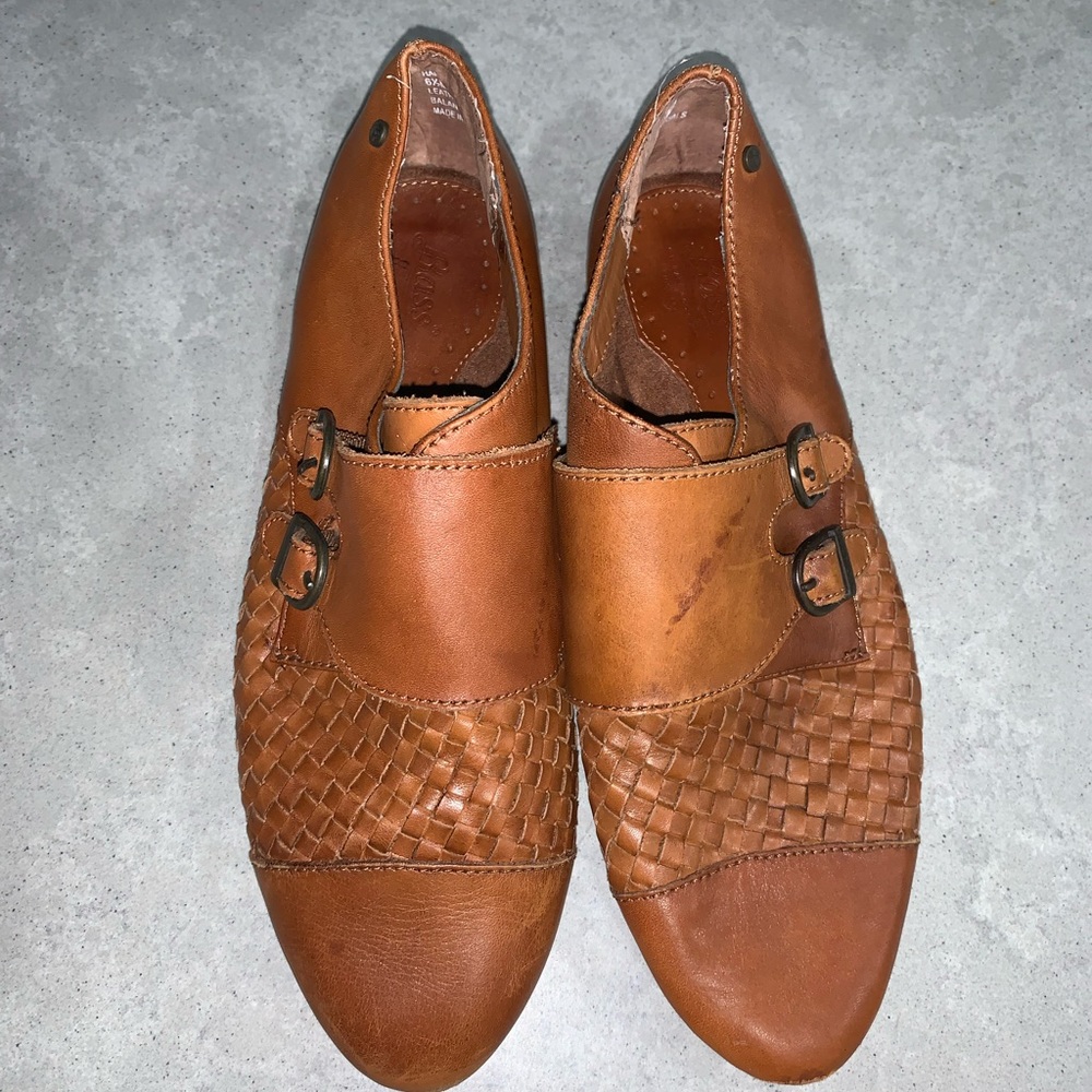 Bass and Co weave shoes